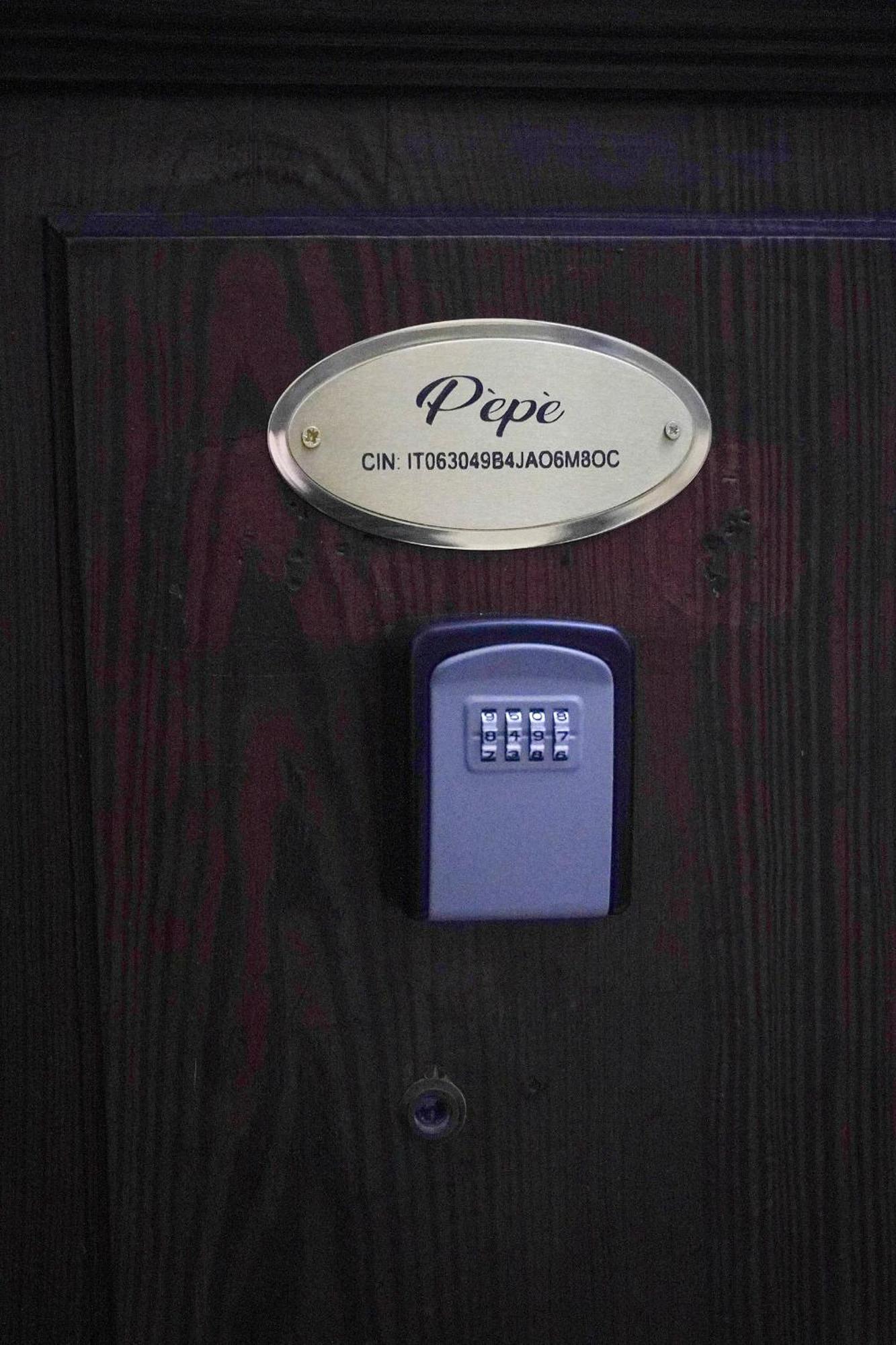 Pepe Bed & Breakfast ナポリ エクステリア 写真